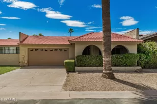 Photo #4: 6591393 Listing