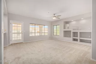 Photo #4: 6591557 Listing