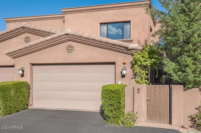 MLS: 6591558 Condo For Sale