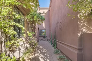 Photo #2: 6591558 Listing