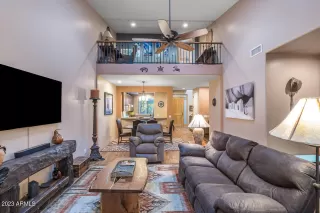 Photo #4: 6591558 Listing