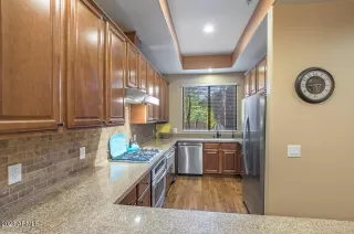 Photo #6: 6591558 Listing