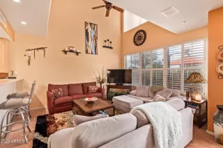 Photo #2: 6591560 Listing