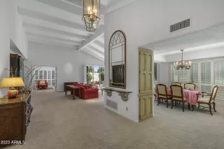 Photo #4: 6591589 Listing