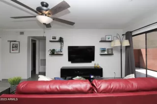 Photo #3: 6591651 Listing 