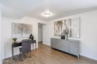 Photo #6: 6591792 Listing