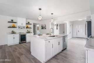 Photo #2: 6591880 Listing 