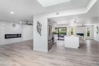 Photo #4: 6591880 Listing 