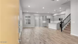 Photo #3: 6592150 Listing 