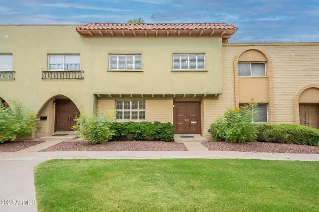MLS: 6592502 Condo For Sale