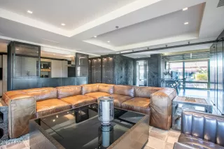 Photo #4: 6592673 Listing