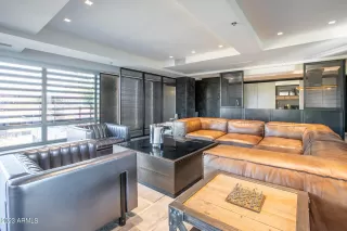 Photo #5: 6592673 Listing