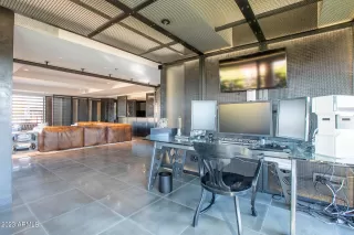 Photo #6: 6592673 Listing