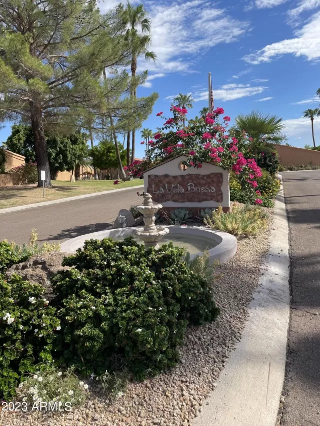 MLS: 6592693 Condo For Sale