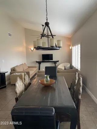 Photo #5: 6592693 Listing