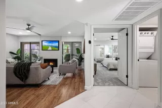 Photo #2: 6592835 Listing