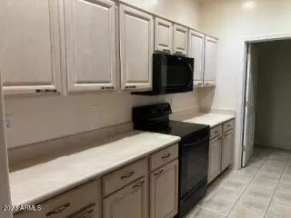 Photo #4: 6593083 Listing