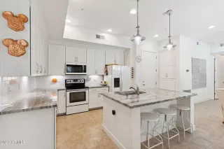 Photo #6: 6593202 Listing