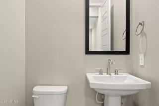 Photo #6: 6593295 Listing