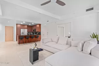 Photo #5: 6593502 Listing