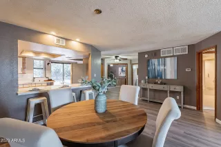 Photo #2: 6593549 Listing 