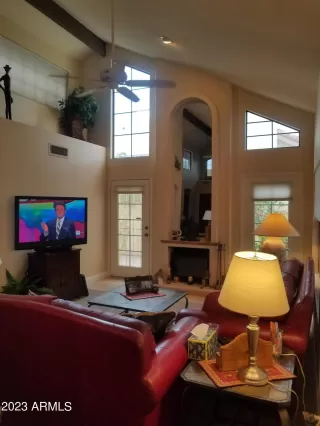 Photo #6: 6593834 Listing