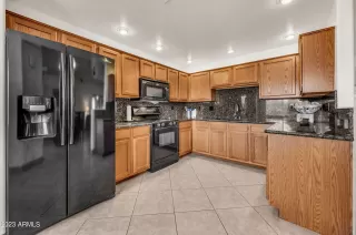 Photo #6: 6594048 Listing