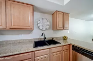 Photo #3: 6594138 Listing 