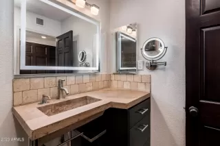 Photo #5: 6594162 Listing