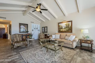 Photo #3: 6594210 Listing