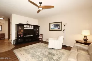 Photo #4: 6594285 Listing