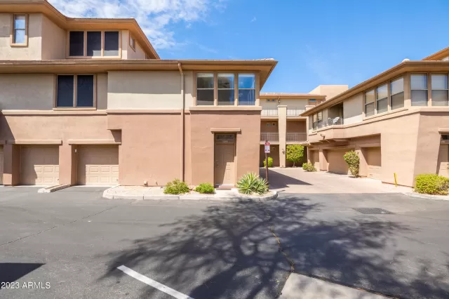 MLS: 6594436 Condo For Sale