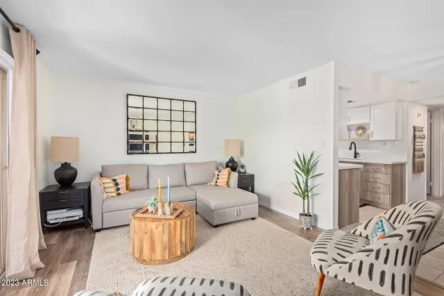 MLS: 6594577 Condo For Sale