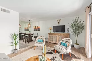 Photo #2: 6594577 Listing 