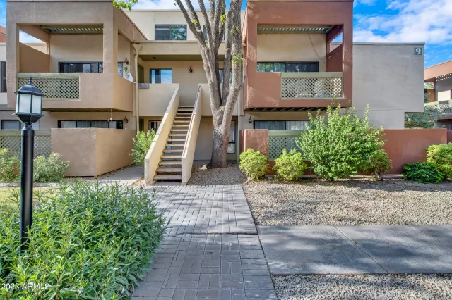 MLS: 6594581 Condo For Sale