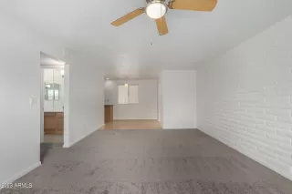 Photo #6: 6594929 Listing 