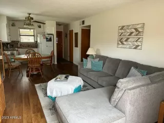 Photo #3: 6595288 Listing 