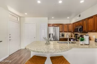 Photo #2: 6595307 Listing