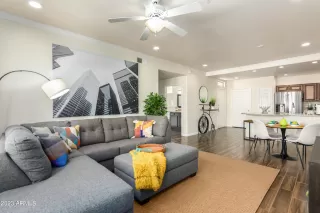 Photo #4: 6595307 Listing