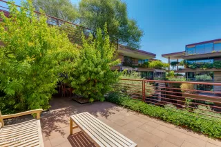 Photo #2: 6595334 Listing