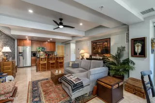 Photo #6: 6595334 Listing