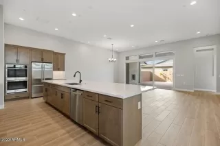 Photo #6: 6595377 Listing 