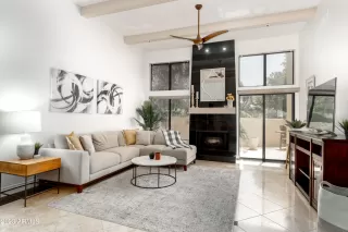 Photo #3: 6595463 Listing 