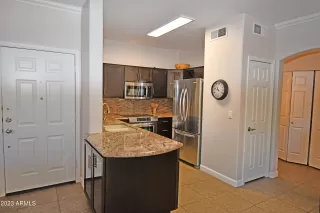 Photo #4: 6595486 Listing