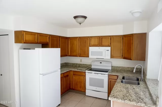 MLS: 6595956 Condo For Sale