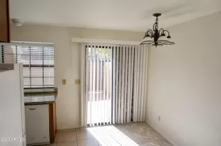 Photo #6: 6595956 Listing