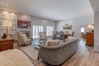 Photo #4: 6595983 Listing 