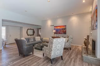 Photo #5: 6595983 Listing 