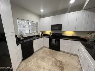 Photo #4: 6596301 Listing