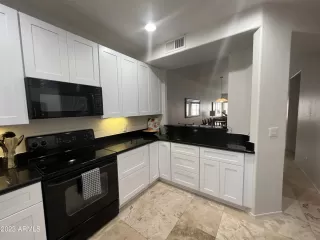 Photo #5: 6596301 Listing